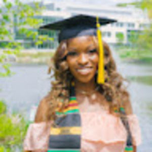 Meet your Posher, Caroline